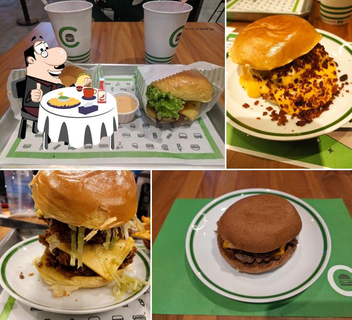 Os hambúrgueres do Cabana Burger São José irão satisfazer uma variedade de gostos
