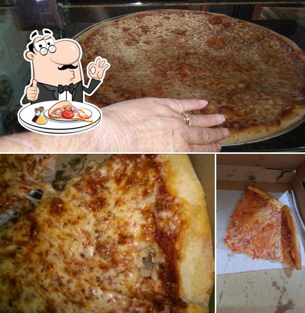Pizza City, 1051 McBride Ave in Woodland Park Restaurant menu and reviews