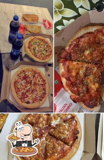 Order pizza at Pizza Hut Vastral, Ahmedabad