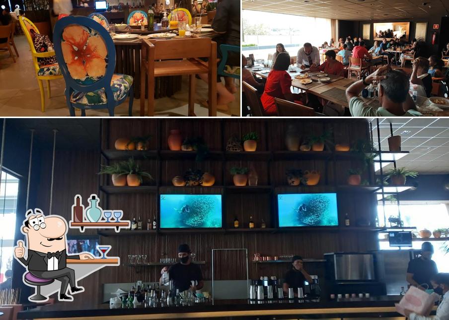 Veja imagens do interior do Camarada Camarão Brasília - Shopping ID