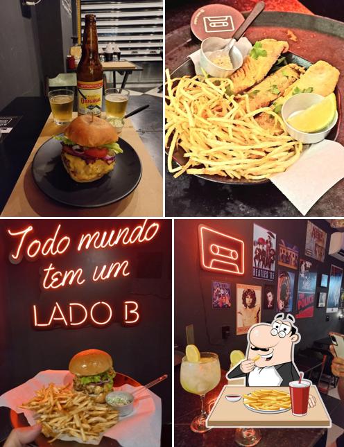 Batata frita em Lado B Rock Bar