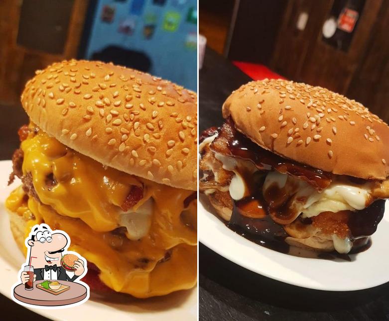 Os hambúrgueres do Dragon Night Burger - Hamburgueria Artesanal irão satisfazer uma variedade de gostos