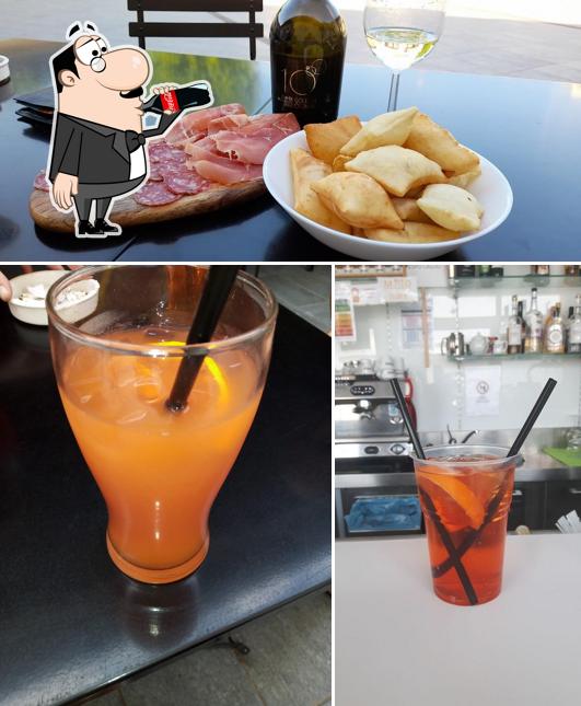 Prenditi un drink dal menu