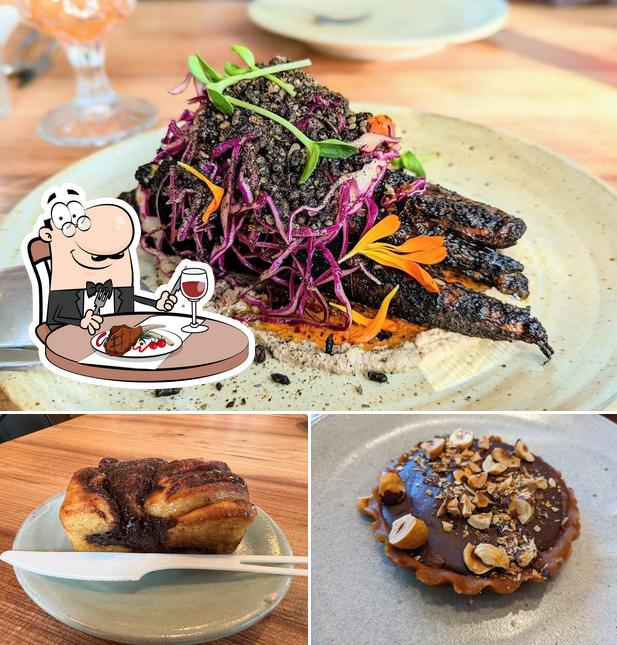 Little Saint in Healdsburg Restaurant menu and reviews