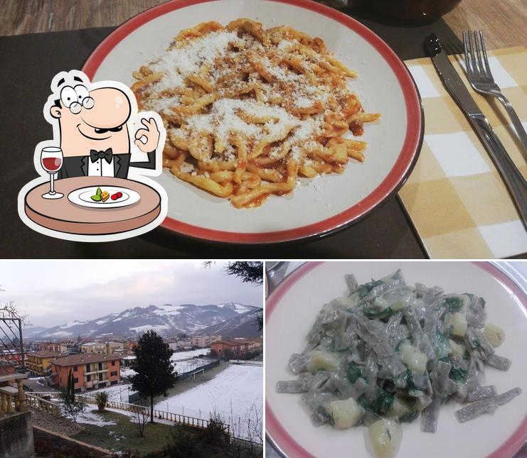 La immagine della cibo e esterno di La Vecchia Trattoria Da Maurizio