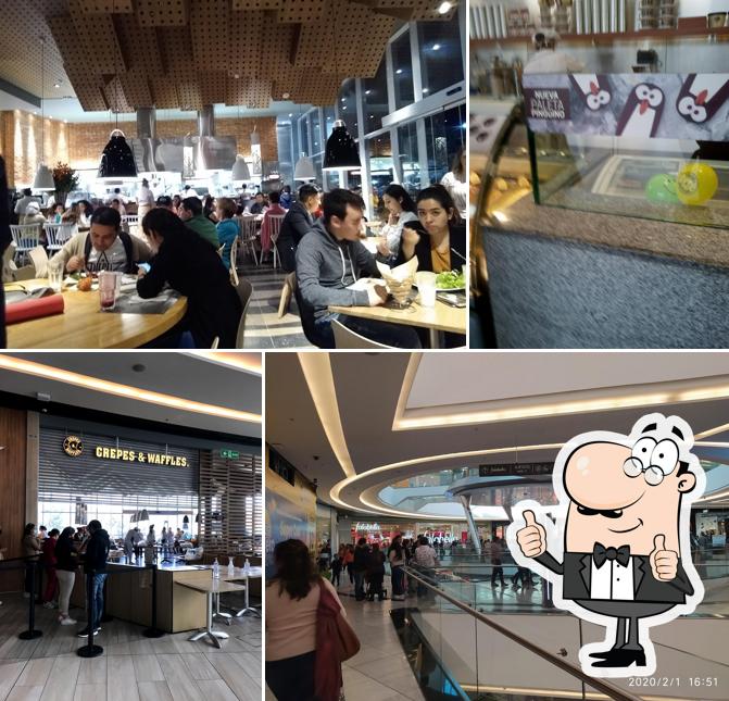 Restaurante Crepes & Waffles Centro Comercial Parque La Colina, Bogotá