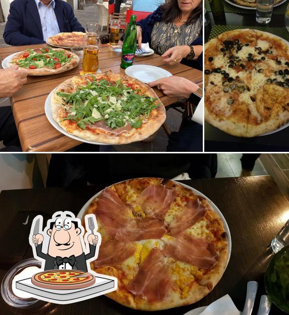 Choisissez des pizzas à Pizza Cafe Napoli