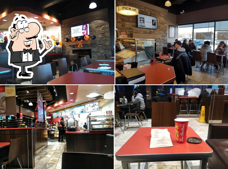 L'intérieur de Tim Hortons