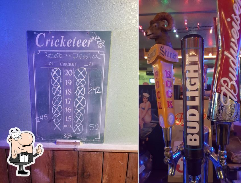 Blue Dolphin Lounge in League City - Restaurant reviews