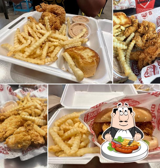 Raising Cane's Chicken Fingers, 1250 S Alma School Rd in Mesa Restaurant menu and reviews