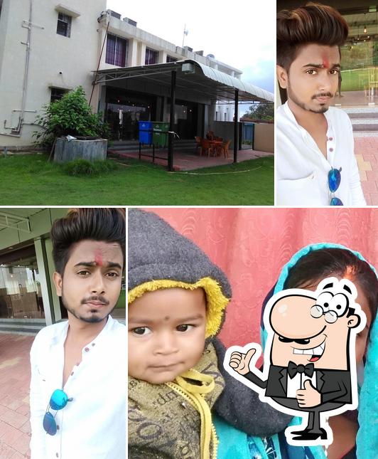 DAKSH FOOD COURT AND FAST FOOD