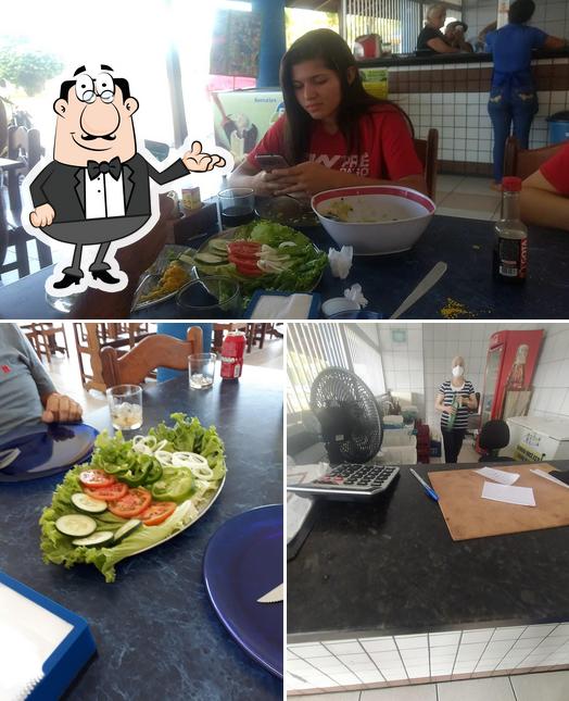 Veja imagens do interior do Churrascaria Predileta
