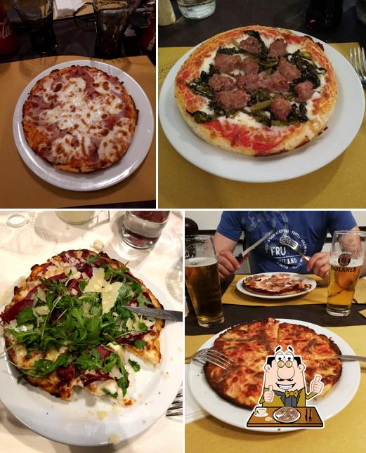 Kostet diverse Arten von Pizza