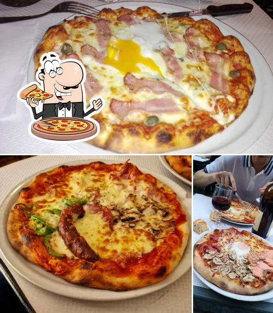 A Pizzeria Nino, vous pouvez essayer des pizzas