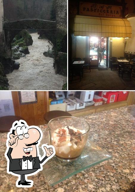La foto di interni e esterno da Bar del Borgo