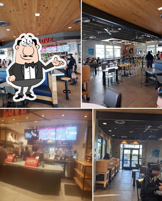 Raising Cane's Chicken Fingers in Baldwin Park Restaurant menu and