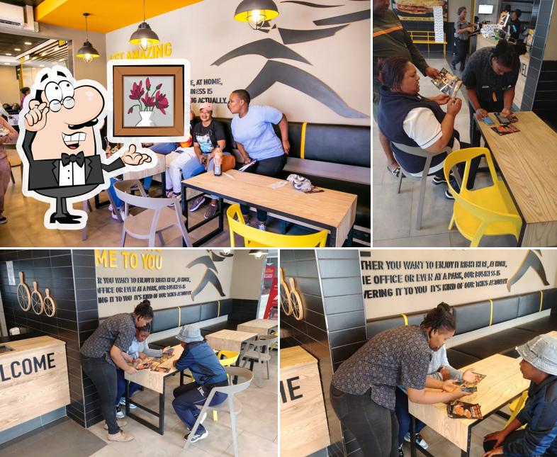 L'intérieur de Debonairs Pizza