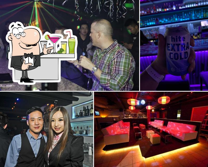 Sakura Karaoke Bar in Chicago Restaurant menu and reviews