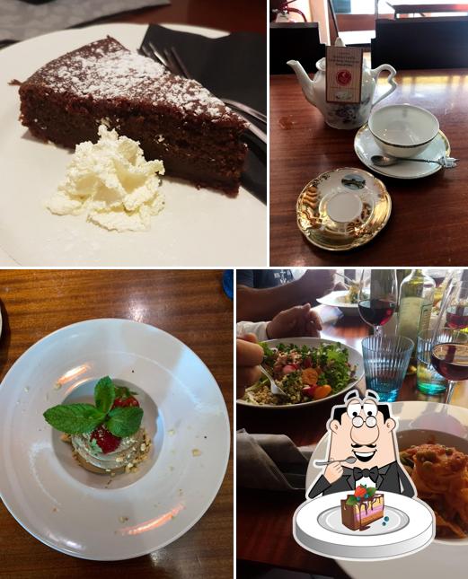 Torta al cioccolato al Caconero Caffè Bistrot