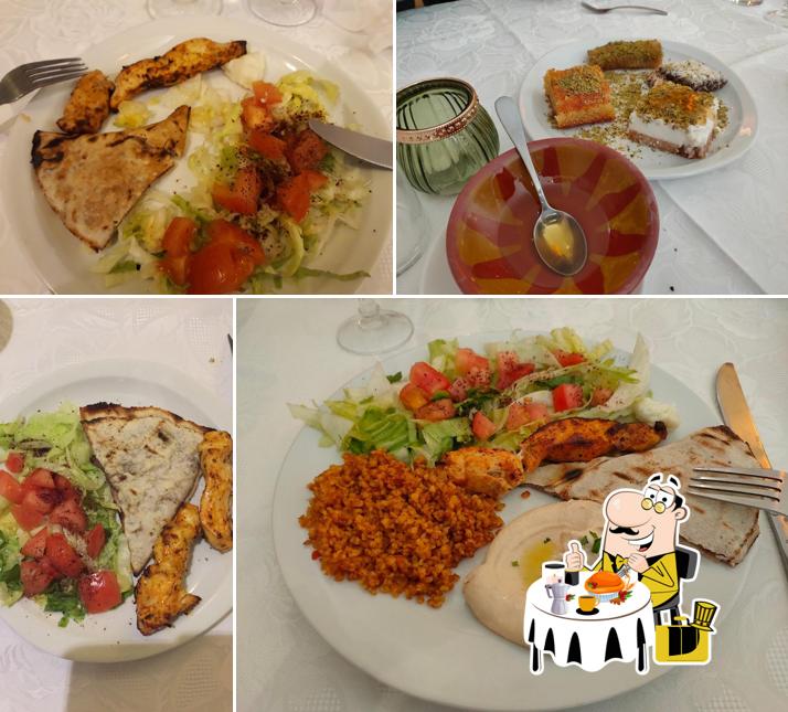 Comida en Restaurant Layalina