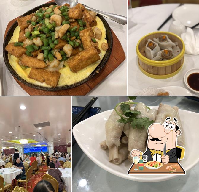 Meals at Tang Gong Seafood Restaurant