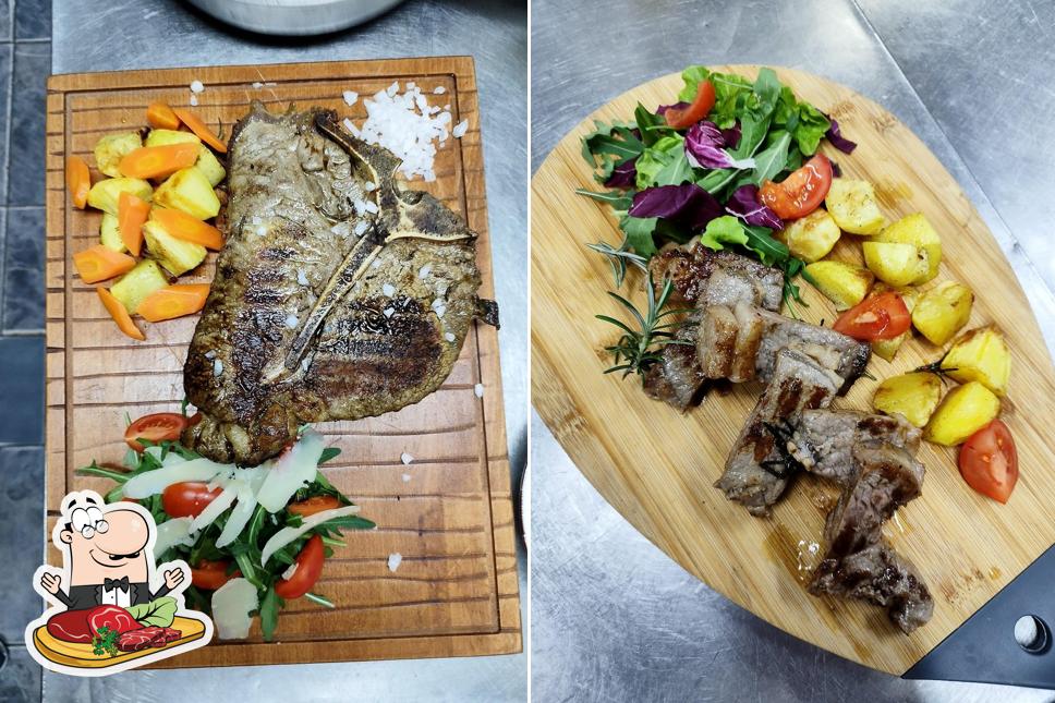 Trattoria La Famiglia offre des repas à base de viande