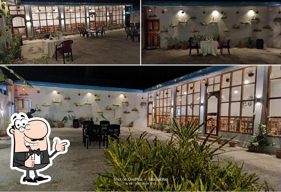 Here's an image of Blue Fin Restaurant