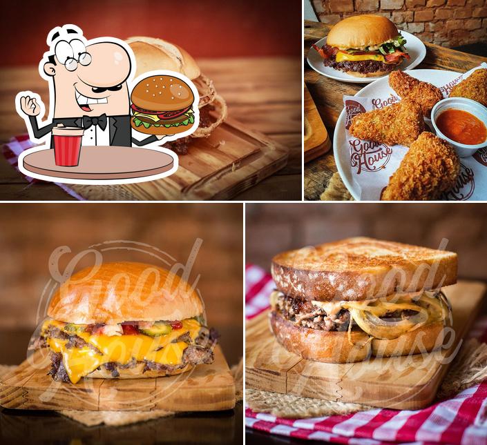 Delicie-se com um hambúrguer no Good House Smash Burger