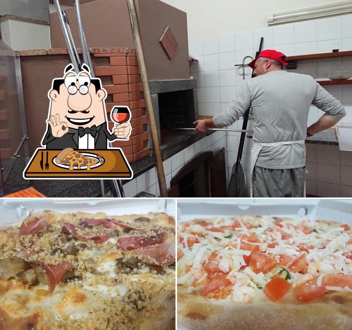 A Strapizzati da Mattia, puoi provare una bella pizza