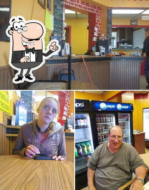 Paesano's Pizza & Subs in Elmira Restaurant menu and reviews