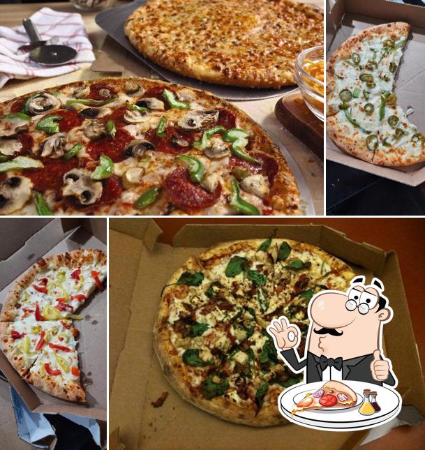 Domino's Pizza in Artesia Restaurant menu and reviews