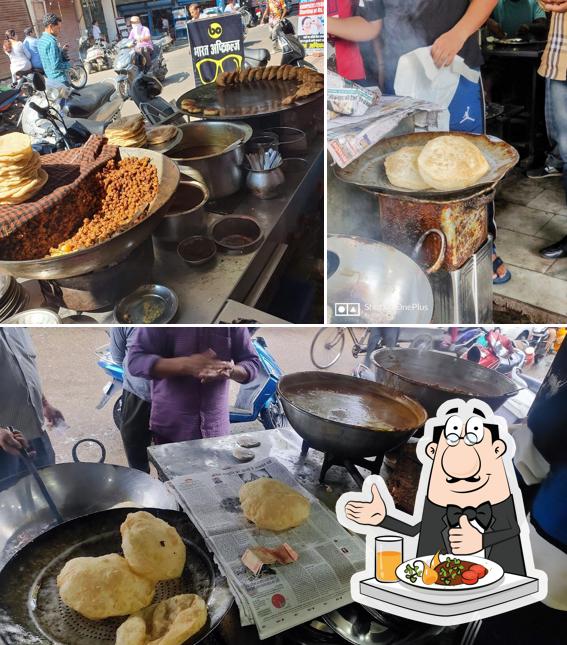 Chattru Channe Bhature Wale