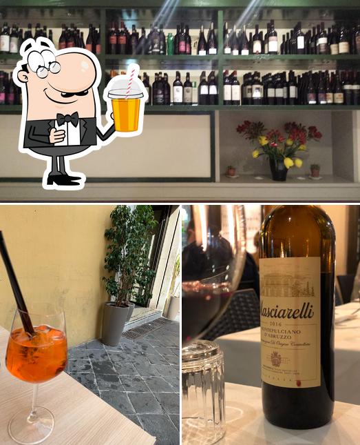 Disfrutra de tu bebida favorita en Maxelâ La Maddalena - Roma