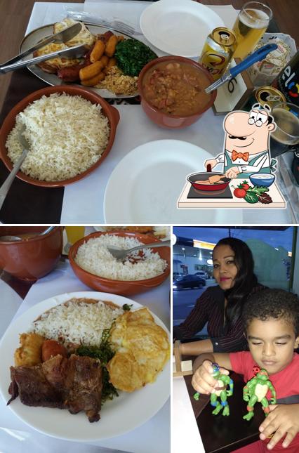 Curry de frango em Pizzaria Booa Pizza