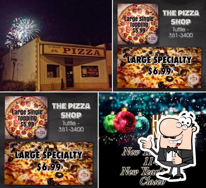 Это фото пиццерии "The Pizza Shop"