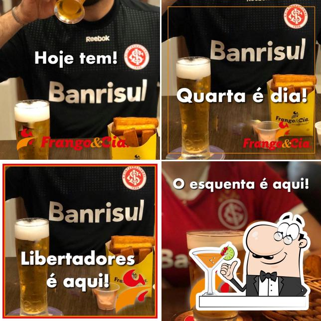 Tome uma bebida do menu