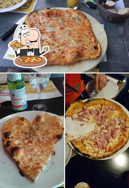 Scegli una pizza a TRATTORIA ELBA St.Gallen