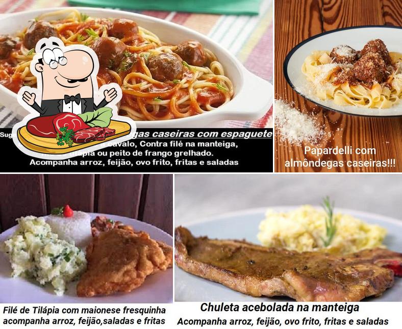 Pick meat meals at Lanchonete do Paulista