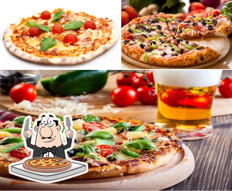 Ordina tra le svariate varianti di pizza