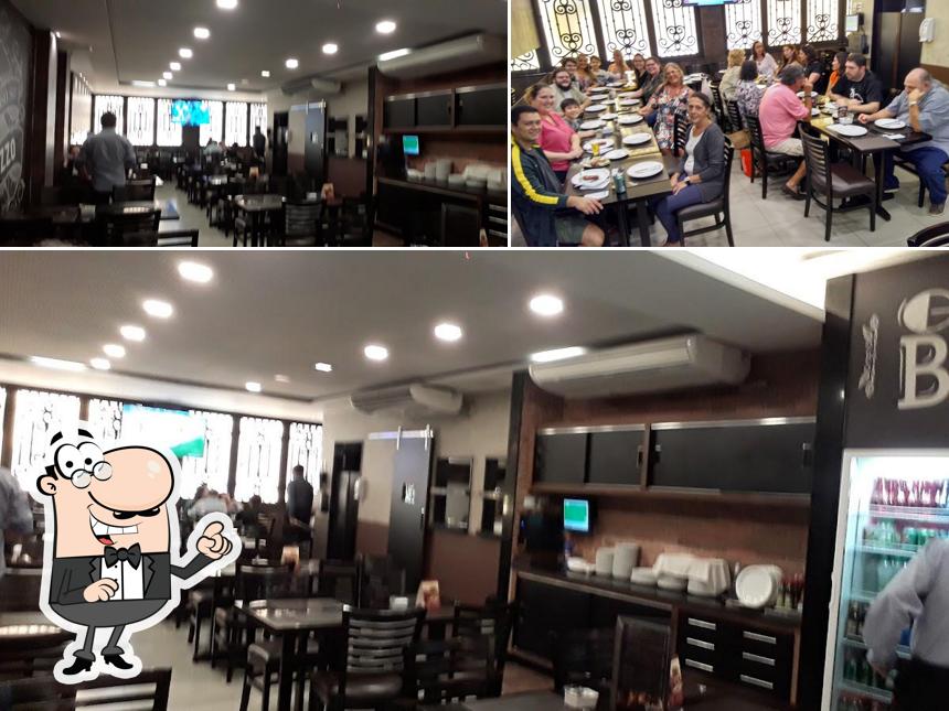 O interior do Galezzo Restaurante
