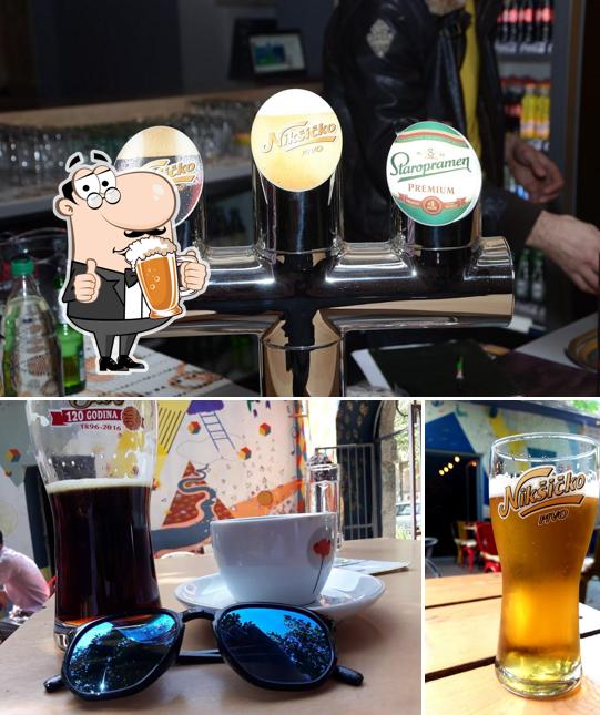 Commandez une pinte de bière blonde ou brune