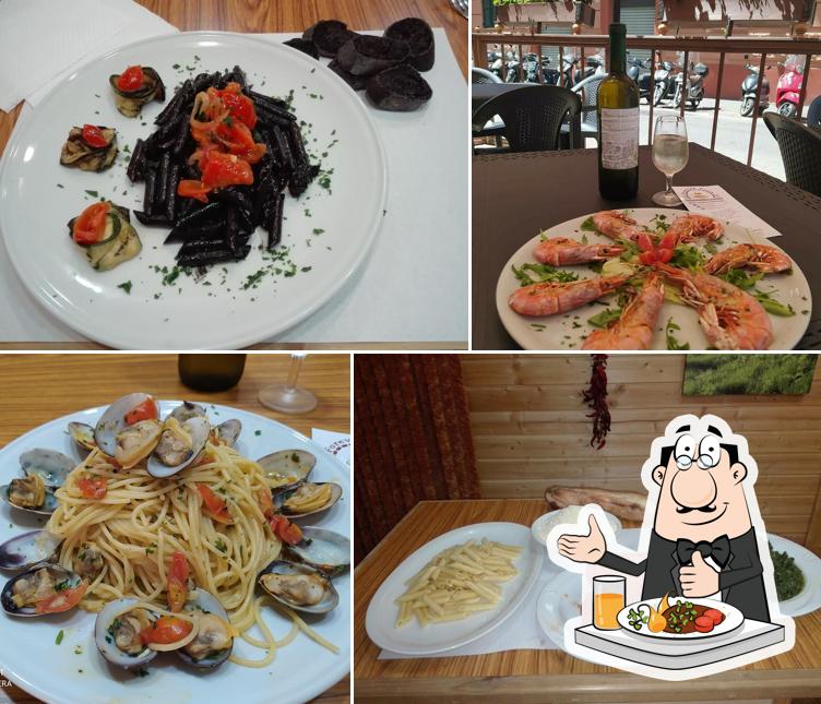 Cibo al Forever Pizza, cucina e hamburger
