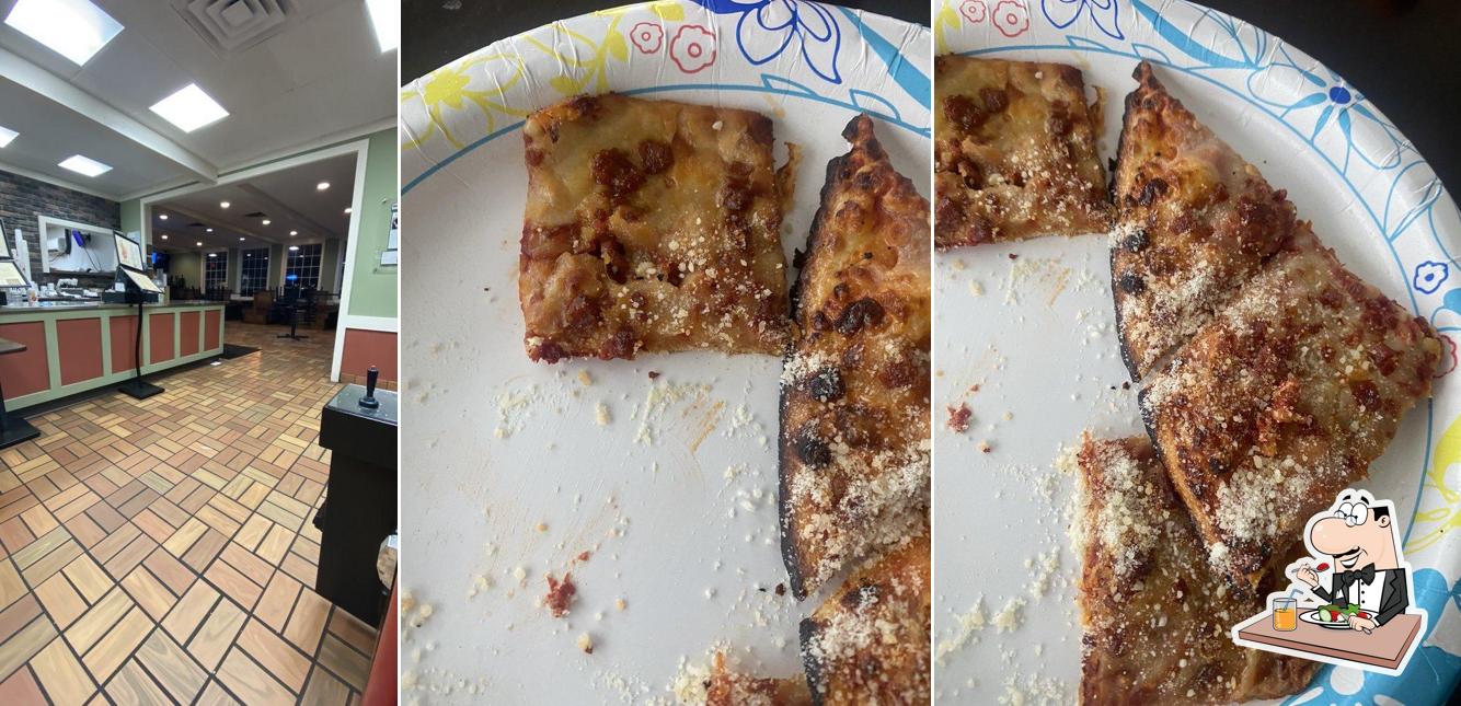 Pizza King, 1701 E 10th St in Jeffersonville Restaurant menu and reviews