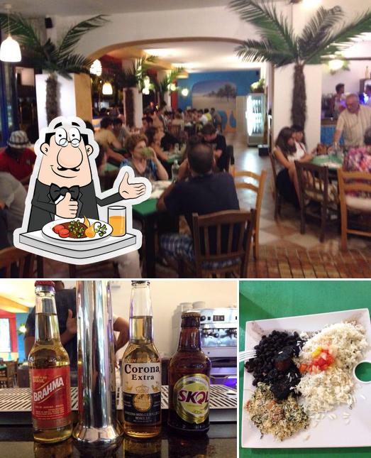 La immagine di cibo e birra da Copacabana Beach