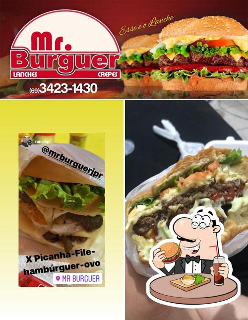 Peça um hambúrguer no Mister Burguer Ji-Paraná