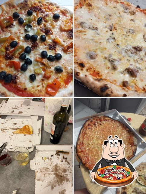Ordina tra le svariate varianti di pizza