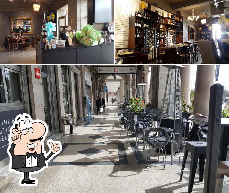 Siediti a un tavolo di Café Bistrot Cagliari