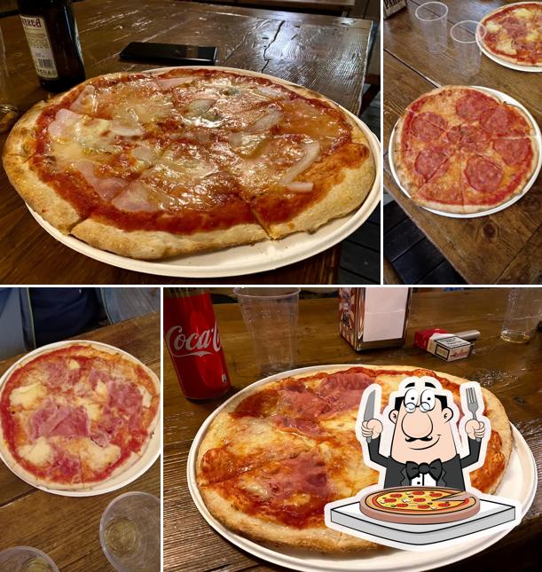 Un Girotondo Di Pizza Di Agostino Omar