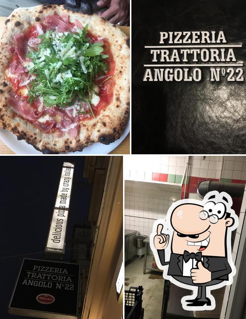 Regarder la photo de Pizzeria Angolo 22