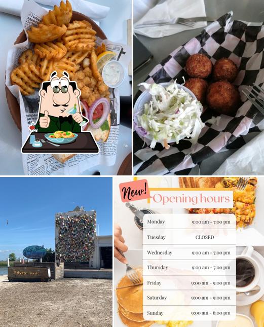 Half Shell Dockside in Apalachicola - Restaurant menu and reviews